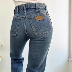 Vintage Wrangler Blue Jeans